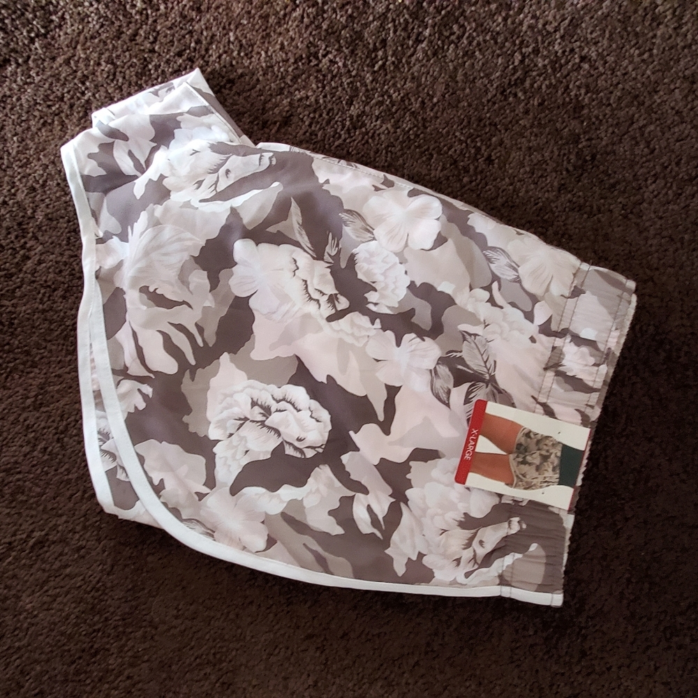 Calvin Klein running shorts XL NWT